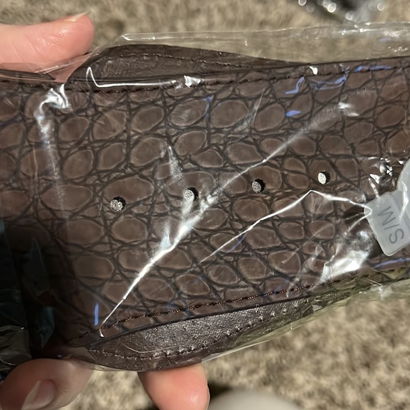 Big circle buckle women’s belt - Picture 3 of 4